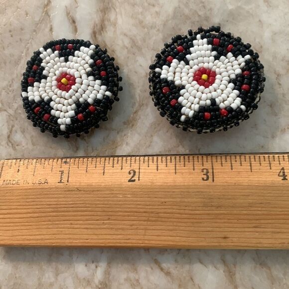 2 Vintage Indian Beaded Button Covers - Picture 2 of 4